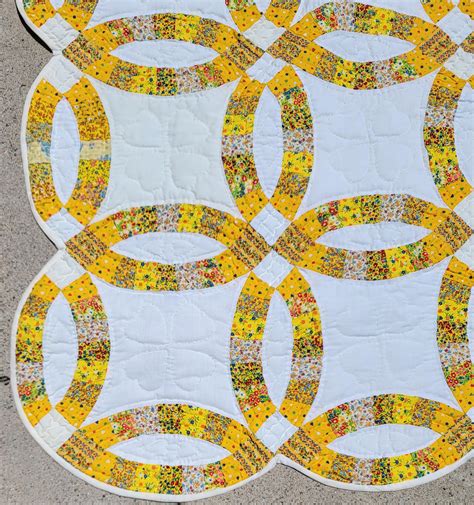 Forever Connected: A Handcrafted Wedding Ring Quilt to Cherish for a Lifetime