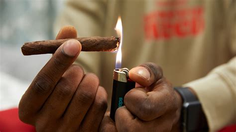 Weed Blunt Lit