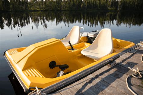 What Are the Benefits of Fishing with a Pedal Boat?