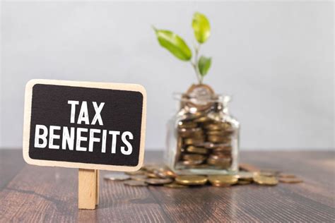 What Are the Tax Benefits of an IRA?