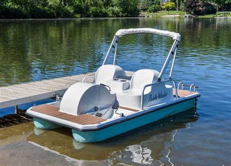 What Features Should You Look for in a Pedal Boat?
