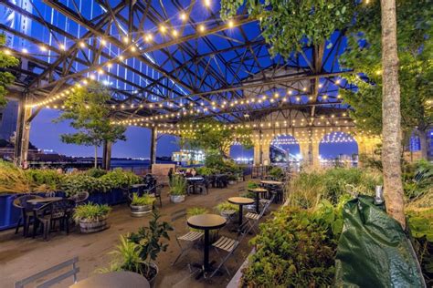 What Should I Look for in an Outdoor Dining Restaurant?