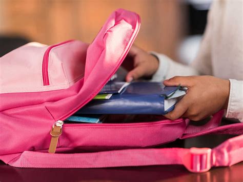 What To Keep In Your Backpack For School For Kids