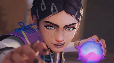 What Clove Does Best Even as a Controller