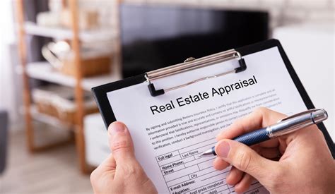 What Do Real Estate Appraisers Do