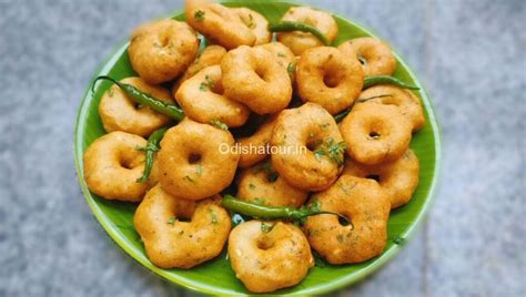 What Is Bara Food? Popular Savoury Fried Snack