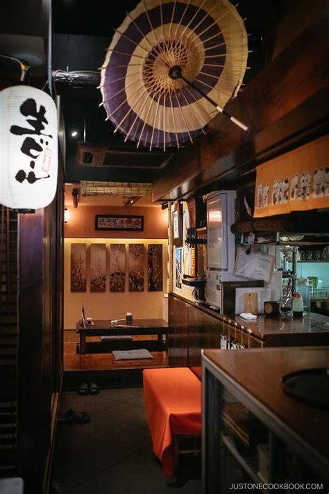 What Is Izakaya Style Dining