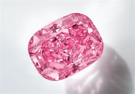 What are pink diamonds?