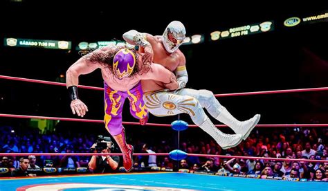 What is Lucha Libre