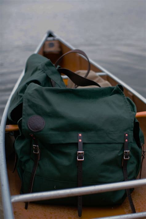 What to pack for canoeing