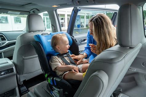 When To Turn Car Seat Forward