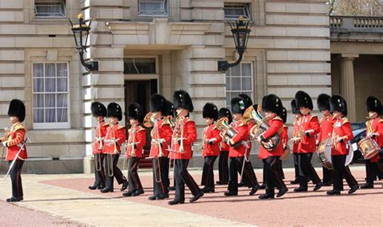 Where to watch changing of the guard