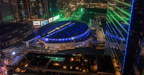 Where To Eat Near Crypto Arena