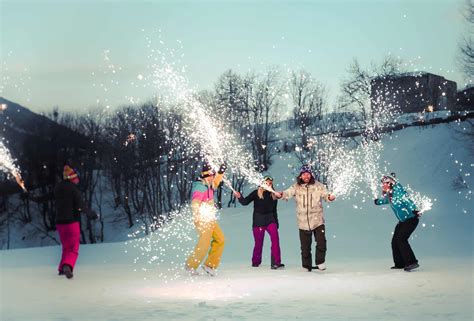 Discover the Best Ski Destinations for Celebrating New Year's Eve 2021!