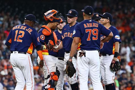 Discover Spectacular Spots to Catch Astros Game Live!