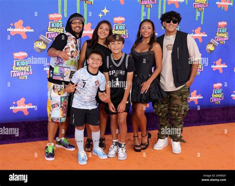 Who Exactly Are Fgteev