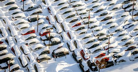 Why Electric Cars Struggle In The Cold—And How To Help Them | Wired