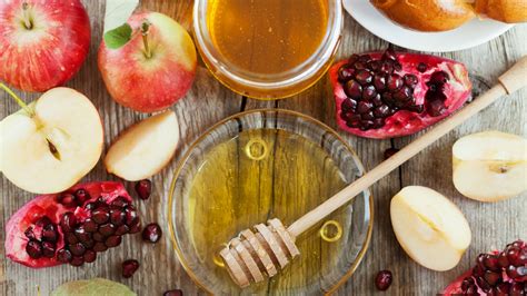 Uncovering the Reasoning behind Rosh Hashanah's Two-Day Celebration - A Deeper Look into Jewish Traditions