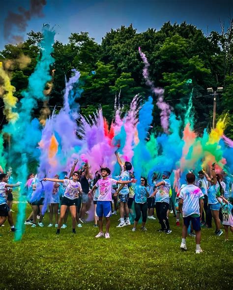 Why Search for a Color Run Near Me?
