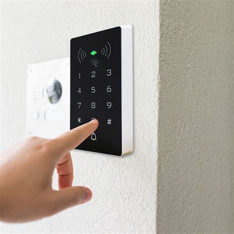 Why You Need a Keyless Entry Keypad with Multiple PINs