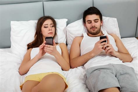 Why You Should Not Check Your Partner’s Phone