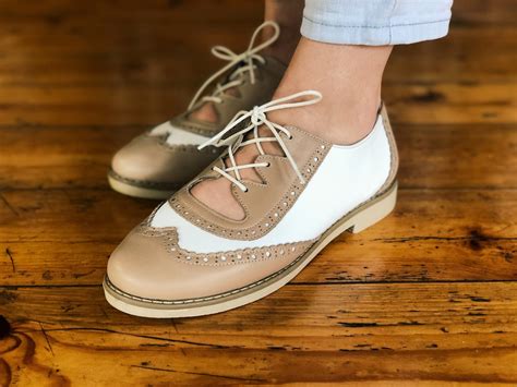 Wide Womens Oxford Shoes