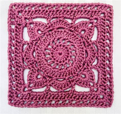 Willow Granny Square Crochet Pattern