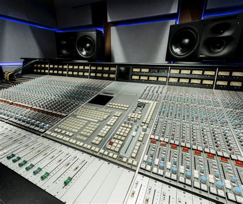 Windmill Lane Tips