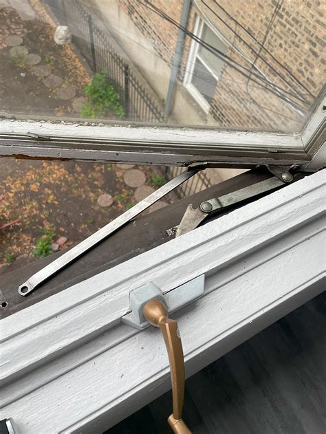 Window lock repair Chicago IL Home security