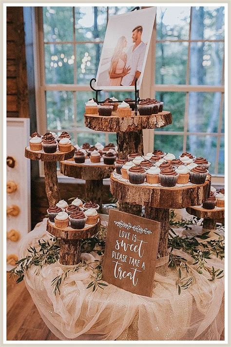 Winter Wedding Cupcake Table