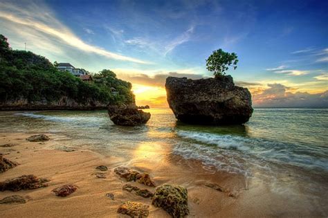 Kawasan Wisata Pantai Bagus di Bali yang Paling Terkenal Dan Ramai