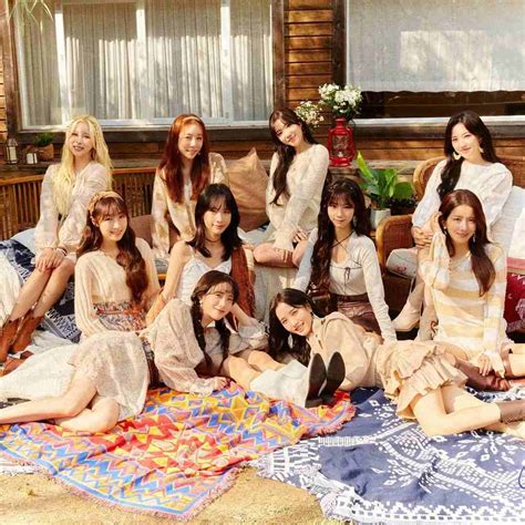 Wjsn Biodata