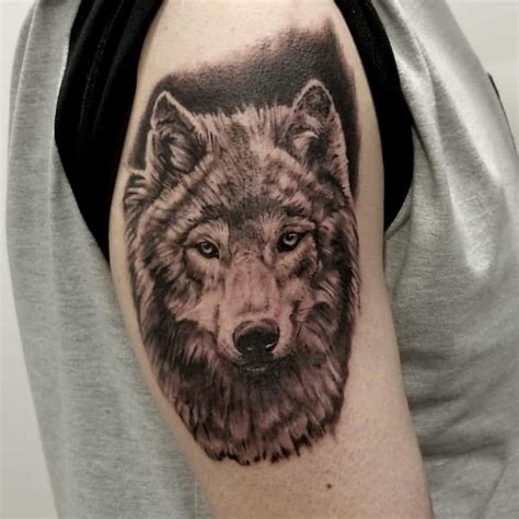 Wolf tattoo, a meaning embodied in our Tattoos, Body