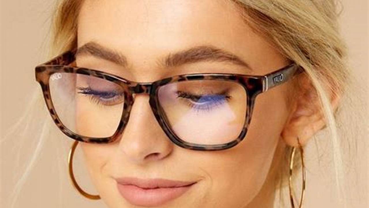 Women's Glasses Styles 2024