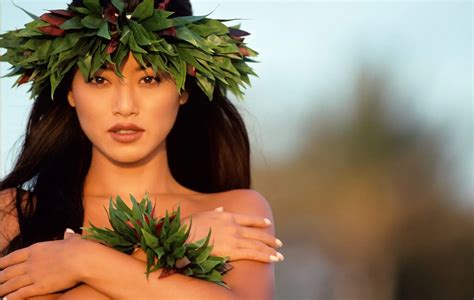 Women Of Hawaii Calendar