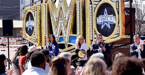 WrestleMania 38 weekend start time