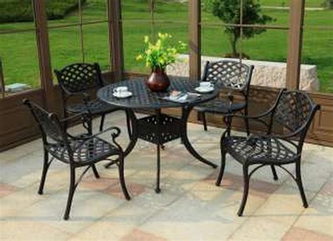 Everything You Ever Wanted to Know About Wrought Iron Patio Furniture