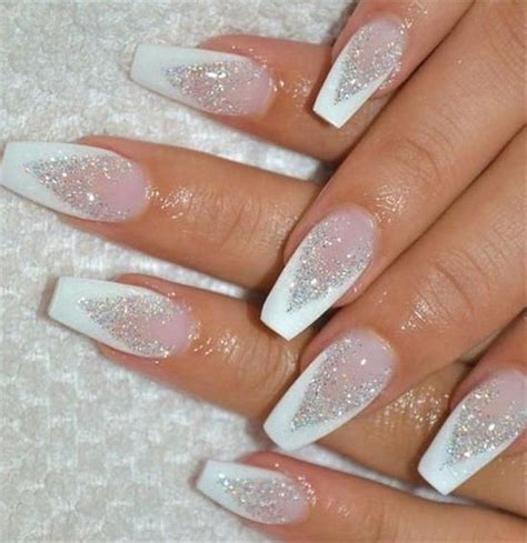Xmas Nails White Glitter: The Perfect Holiday Look