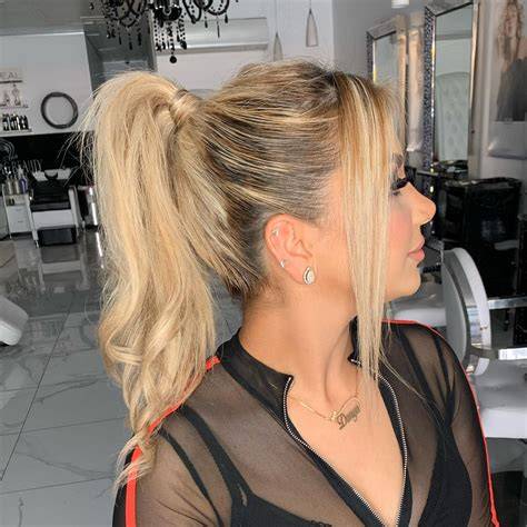 Y2K High Ponytail