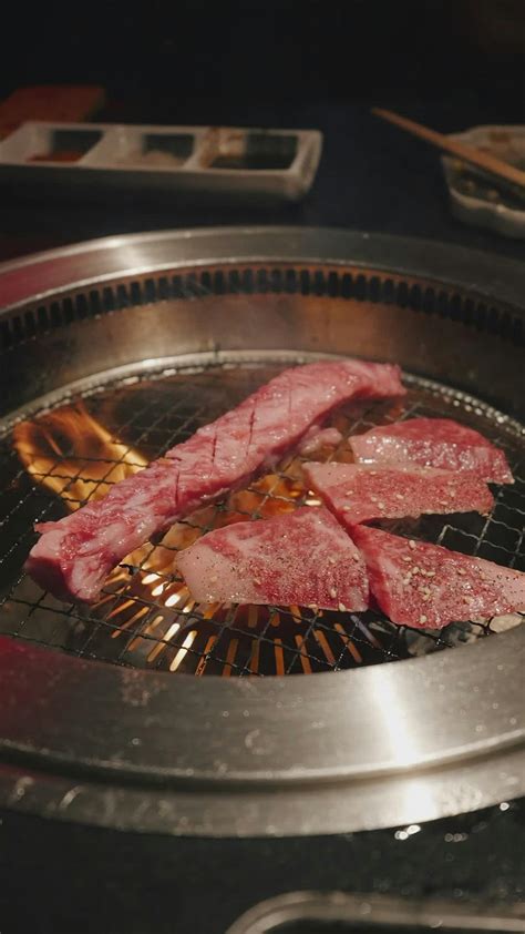 Yakiniku grilling technique