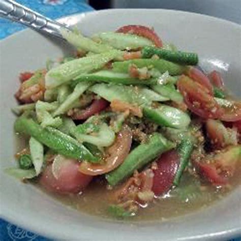 Spicy Cucumber Salad with a Mortar (Tam Taeng ตำแตง) Taste of Siam