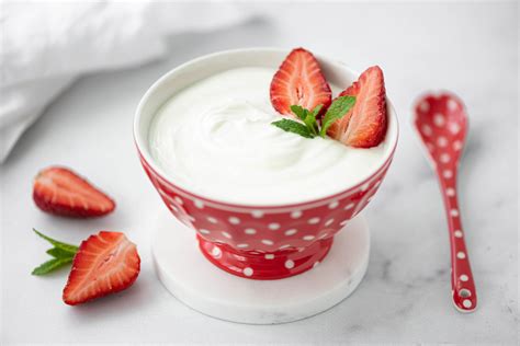 Yogurt & Diet: Benefits & Smart Choices