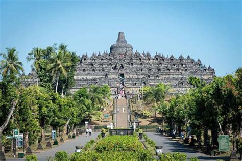 Yogyakarta tour guide