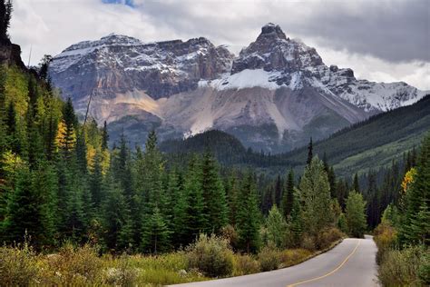 Yoho Valley Road