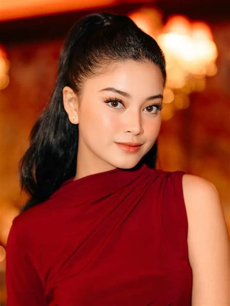 Yoriko Angeline Biodata