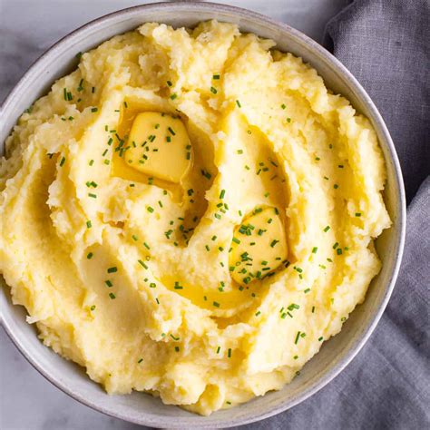 Deliciously Creamy Yukon Gold Mashed Potatoes with Skin Recipe