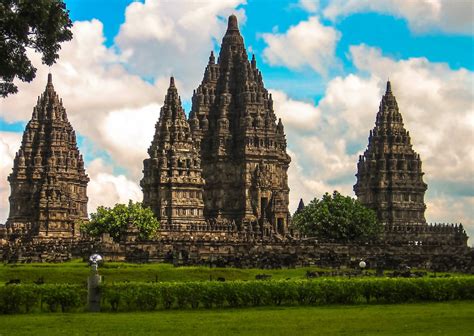 Zaman Kerajaan Hindu-Buddha di Indonesia