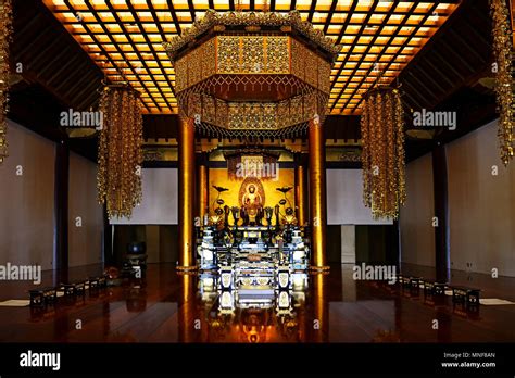 Zojo-ji Temple interior