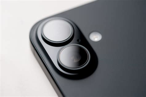 Revolutionize Your Video Calls on-the-go with Zoom App for iPhone - The Ultimate Remote Communication Solution!