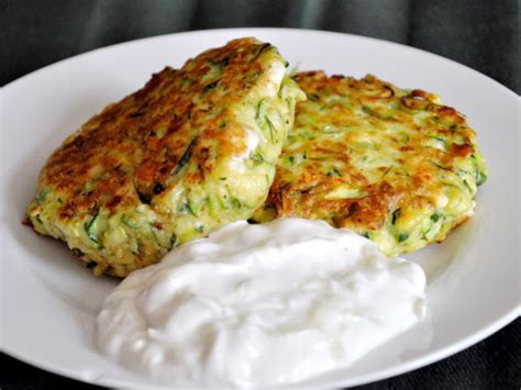 Zucchini-Puffer Mit Feta